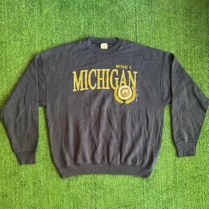 Michigan University Sweatshirt – Men’s XL